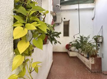 Casa · 108m² · 4 Ambientes · 2 Cocheras · Casa en Venta de 3 Amb. con Jardín y un Amplio Garaje en Tigre Centro a m del Río