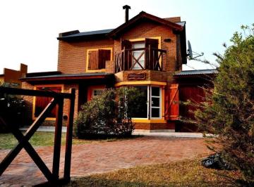 Casa · 100m² · 5 Ambientes · 1 Cochera · Casa en Claromeco