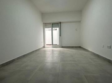 PH · 50m² · 4 Ambientes · PH en Alquiler La Plata 2 Dorm. Patio