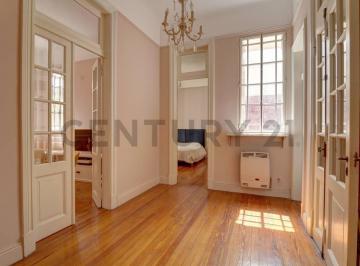 Departamento · 86m² · 4 Ambientes · Venta Semipiso 4 Ambientes Apto Profesional Reciclado con Patio y Parrilla – Caballito