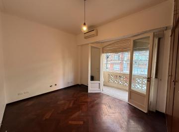 Departamento · 75m² · 3 Ambientes · Departamento 3 Ambientes en Caballito con Balcón Al Frente y Cocina Separada