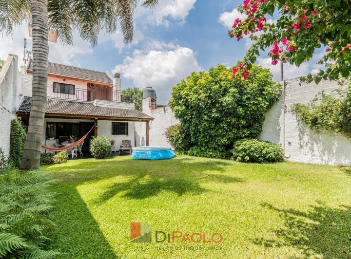 Casa · 143m² · 4 Ambientes · 3 Cocheras