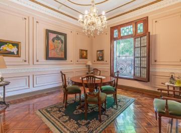 Casa · 256m² · 6 Ambientes · 1 Cochera · Casa en Flores - Lote 8,66 X 19 - 256 m² - Terrero y Yerbal