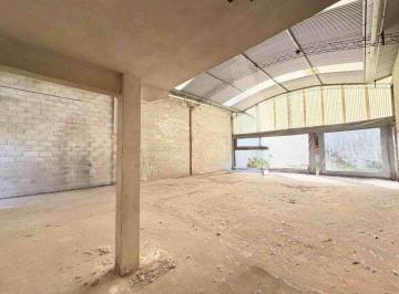 Bodega-Galpón · 240m² · Venta Galpon Deposito en Ramos Mejia 240 m