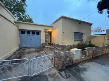 Terreno · 440m² · Venta Terreno de 440 m² con Casa de Adobe en Lujan