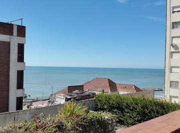 Casa · 300m² · 3 Dormitorios · 1 Cochera · Chalet 4 Ambientes en Venta Mar del Plata