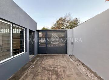 PH · 48m² · 2 Ambientes · 1 Cochera · PH Dos Amplios Ambientes con Cochera en Ituzaingó