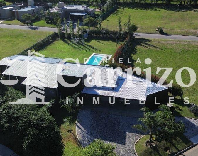 Casa · 176m² · 5 Ambientes · 1 Cochera