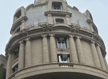 Departamento · 150m² · 6 Ambientes · Cúpula y Penthouse Únicos en Edificio Histórico en Microcentro.