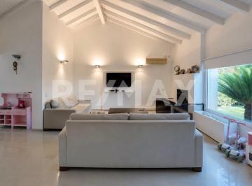 Casa · 150m² · 5 Ambientes · 2 Cocheras · Excelente Propiedad en Venta Country Venado I