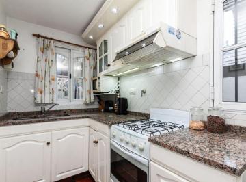Casa · 71m² · 3 Ambientes · 1 Cochera · Duplex 3 Amb en Venta en Lanús con Cochera
