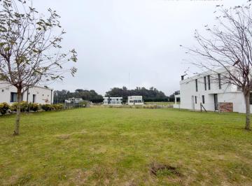 Terreno · 758m² · Venta Lote con Vista a La Laguna en Rumencó Joven
