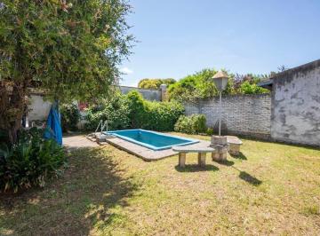Casa · 132m² · 3 Ambientes · 1 Cochera · Venta Casa 3 Ambientes La Plata