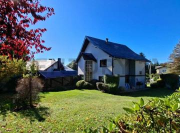 Casa · 170m² · 6 Ambientes · Casa en Venta Bariloche Barrio Jardín Botánico