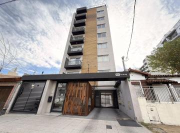 Departamento · 2 Ambientes · Alquiler de Departamento Al Frente con Balcón