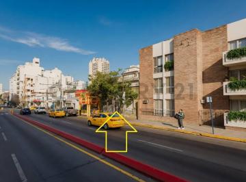 Terreno · 200m² · Se Vende Lote Rinde Mas de 2000 m² Av Colon 1900 Cordoba Capital