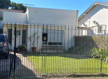 Casa · 95m² · 3 Ambientes · 2 Cocheras · Casa en Quilmes Oeste