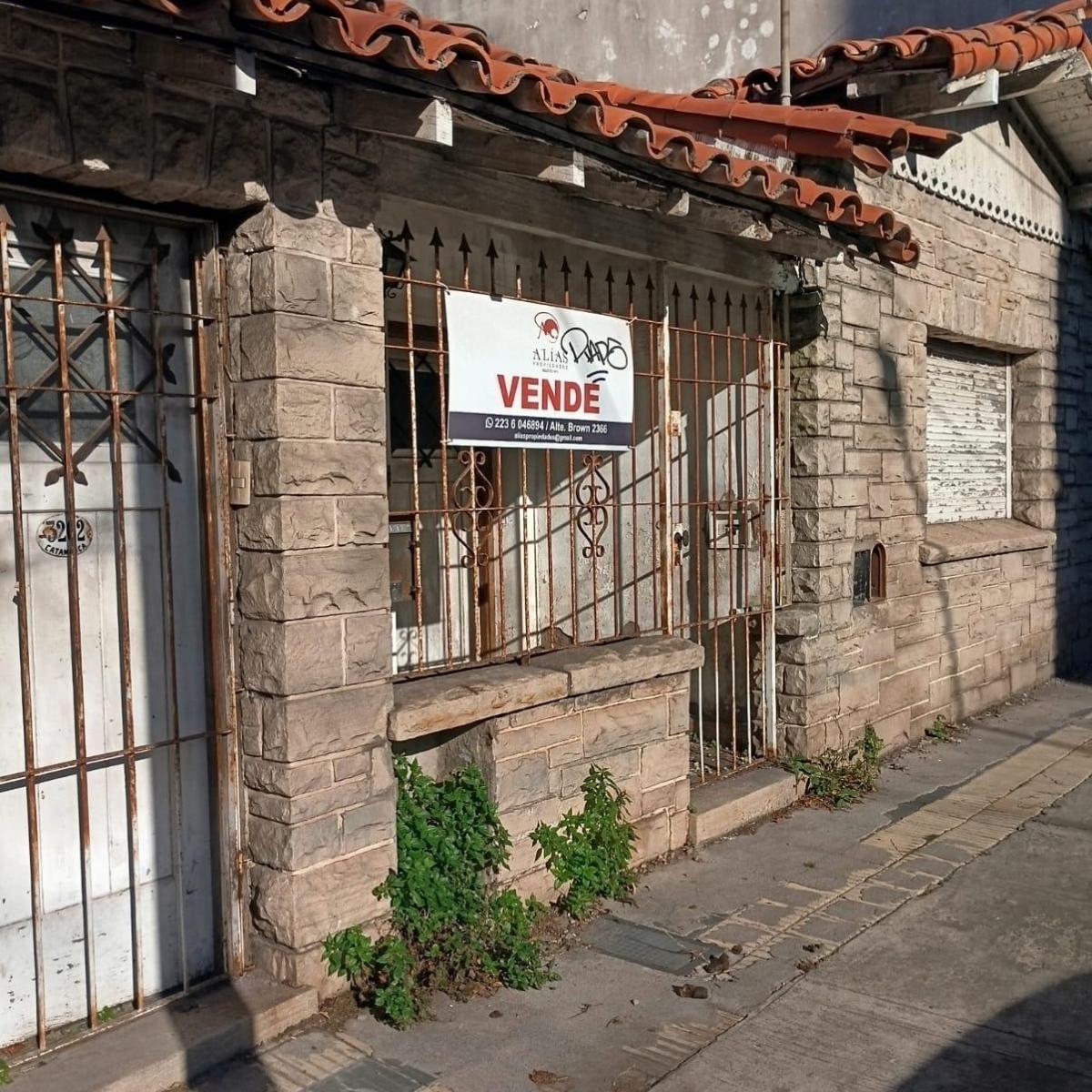 Se vende chalet de 3 ambientes para reciclar o demoler en Catamarca 3262, Barrio Chauvín
