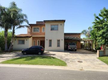 Casa de 6 ambientes, Escobar · Importante Casa en Venta en Barrio Nautico El Cazal, Escobar