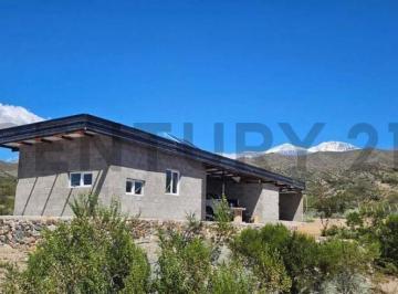Casa · 124m² · 3 Ambientes · 2 Cocheras · Casa en Venta en Potrerillos Luján de Cuyo