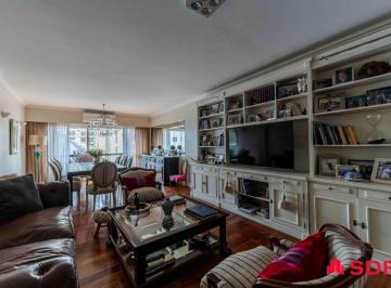Departamento · 119m² · 4 Ambientes · 1 Cochera · Piso en Venta. 3 Dorm. en Segui 3800 y Lafinur, Impecable