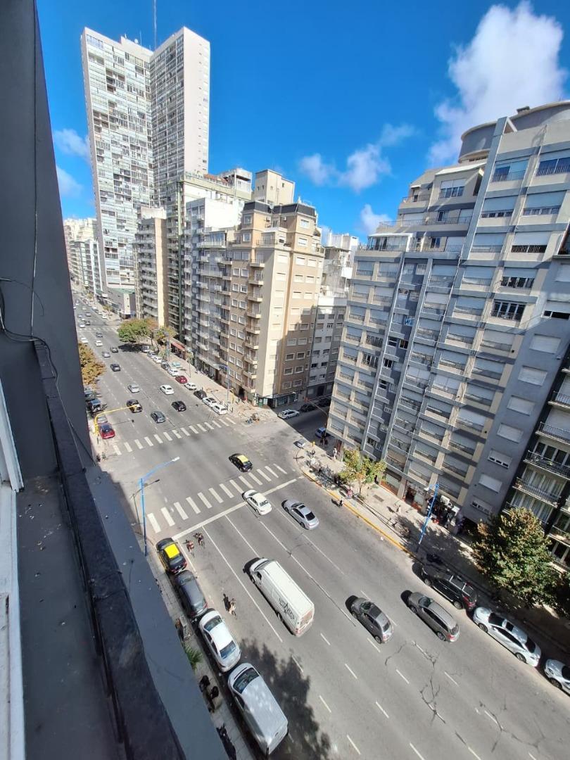 Depto 2 amb, 42m² al frente en zona centro — Av. Colón