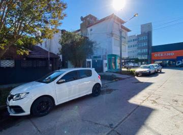 Casa · 130m² · 3 Ambientes · 1 Cochera · Venta Casa Oportunidad de Renta o Desarrollo