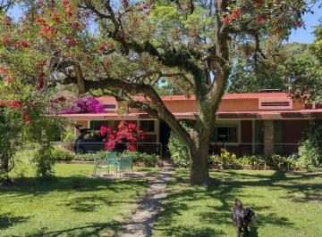 Casa · 3641m² · 5 Ambientes · Casa en Venta Vista Río Carcaraña - Oliveros
