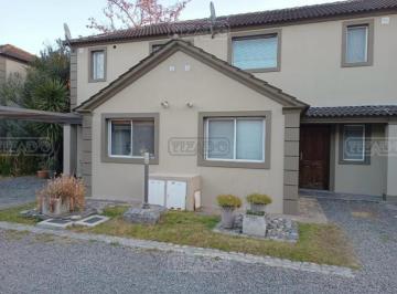 Casa · 78m² · 3 Ambientes · 1 Cochera · Casa Quinta en Venta en Las Campanillas, Pilar, G. B. a. Zona Norte