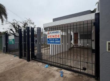 Casa · 217m² · 4 Ambientes · 1 Cochera · Venta Casa 4 Ambientes – Ituzaingo Norte