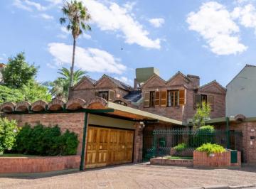 Casa · 324m² · 5 Ambientes · 2 Cocheras · Casa | Venta | 4 Dorm. | Doble Lote | Pileta | Villa Adelina | San Isidro