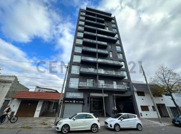 Departamento · 57m² · 2 Ambientes · 1 Cochera · Departamento de 1 Dormitorio con Cochera en Venta