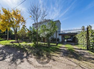 Casa · 150m² · 9 Ambientes · 3 Cocheras · Casa Apta Crédito en Talar de Mendiolaza 3 o 4 Dorm. con Piscina
