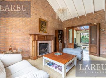 Casa · 600m² · 7 Ambientes · 4 Cocheras · Casa en Venta - en La Delfina, Pilar