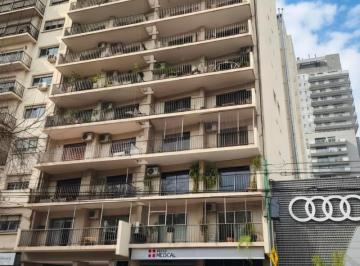 Departamento · 60m² · 3 Ambientes · Av Rivadavia y Campichuelo - 3 Ambientes C/patio. - Caballito