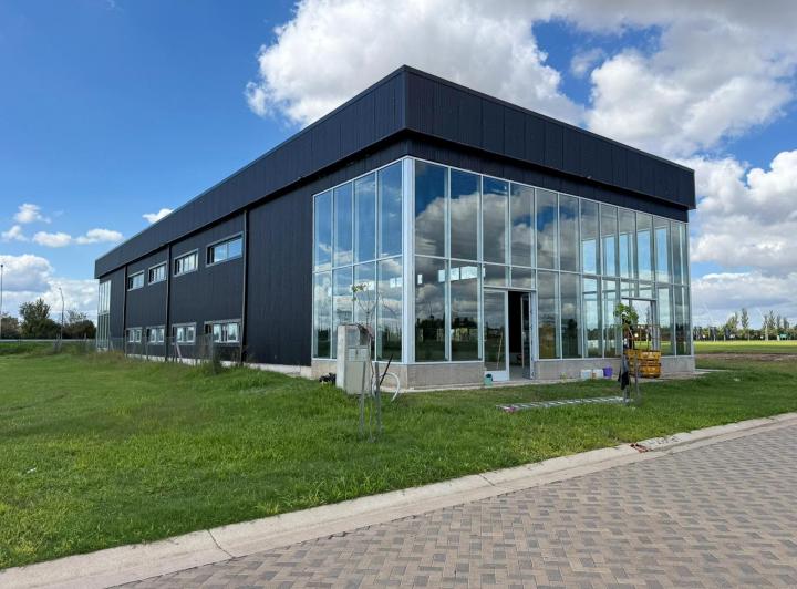 Local comercial · 900m² · 5 Ambientes