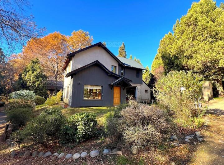 Casa · 144m² · 4 Ambientes · 1 Cochera