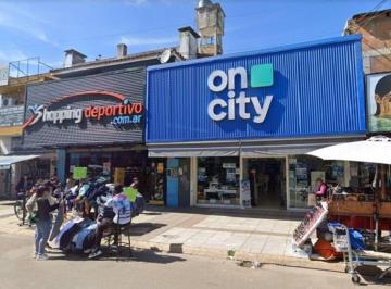 Local comercial , José C Paz · Peatonal Jose C. Paz Al 1700 - Jose C. Paz - Excelente Propiedad en Venta con Renta