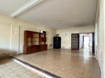 Casa · 196m² · 4 Ambientes · 2 Cocheras · Venta Casa 4 Amb Garaje y Patio en San Miguel