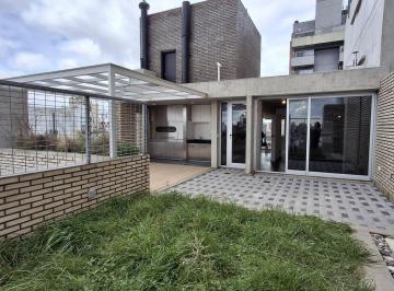 Departamento · 204m² · 6 Ambientes · 1 Cochera · Departamento Dúplex Premium | 4 Dorm. | Terraza Jardín Venta - Centro
