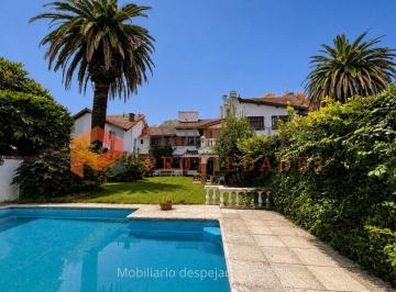 Casa · 375m² · 4 Ambientes · 4 Cocheras · Casa Venta en Florida