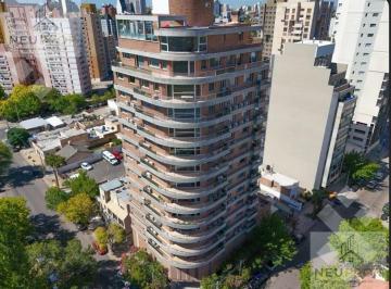 Departamento · 230m² · 4 Dormitorios · 2 Cocheras · Depto Nivel Gerencial en Alquiler