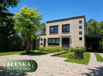 Casa de 5 ambientes, Pilar · Venta/alquiler | Propiedad Impecable, Moderna y Súper Equipada | Los Lagartos C. C