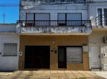 Casa · 190m² · 14 Ambientes · 1 Cochera · Barrio Candioti 4 Dorm a 2 Cuadras Bvd Apto Cred
