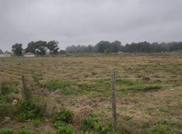 Terreno , La Plata · Terreno de 2 Ha en Venta Ubicado en 610 y 27
