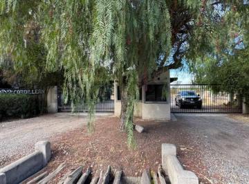 Casa · 57m² · 2 Ambientes · Venta de Casa. Complejo Cerrado. Rodeo del Medio - Maipú.