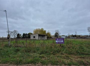 Casa de 3 ambientes, Pavón · Casa a Terminar Sobre Lote de 3750 m²