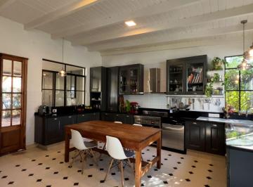 Casa · 168m² · 5 Ambientes · 2 Cocheras · Venta Casa 3 Dorm. Fisherton con Pileta