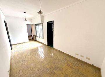 Departamento · 37m² · 2 Ambientes · 1 Cochera · Departamento 2 Ambientes Venta Quilmes Luminoso