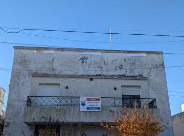 PH · 110m² · 4 Ambientes · Venta PH en Hudson. a 200 m de La Estación